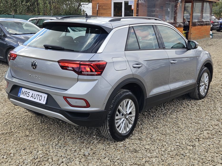 Volkswagen T-Roc, 2.0 tdi, 150 cp, DSG, virtual cockpit, distronic, keyless, park assist, camera, I Q led
