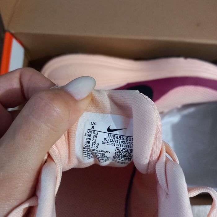 Дамски маратонки Nike