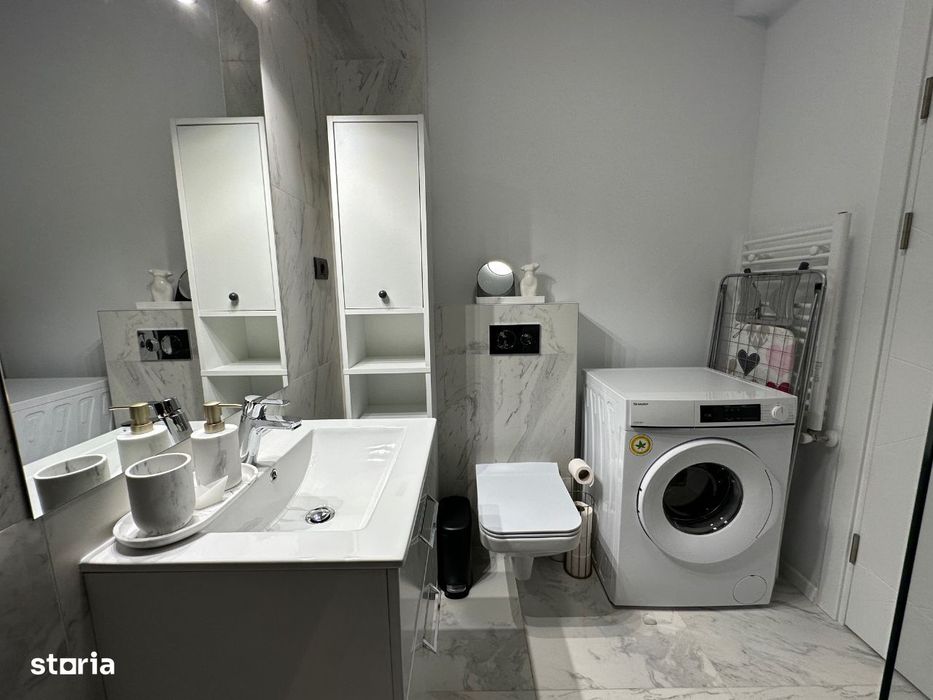 2 cam lux | zona cluburilor/opera| comis 0 |250m de plaja | investitie