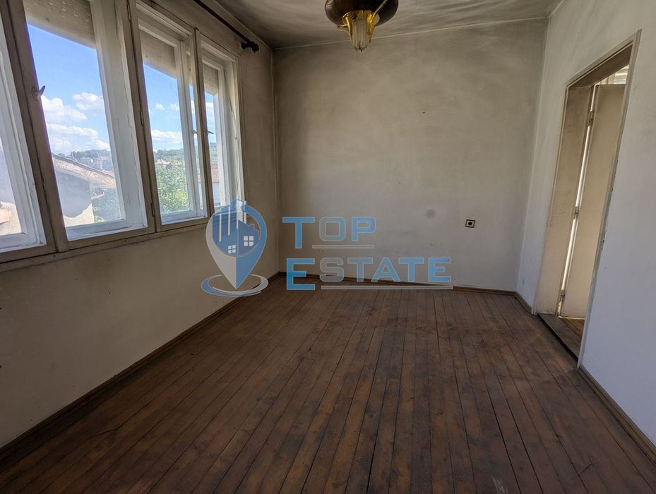 Продава се Къща в Лясковец - 300 кв.м за 682 €/кв.м - Снимка #8