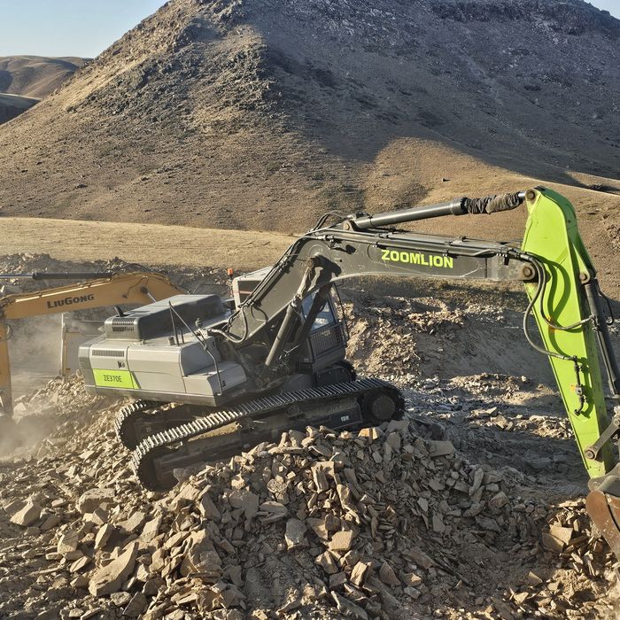 Эксковатор гусеничный