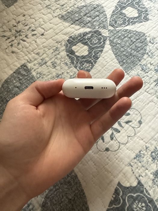 Продам Air pods pro 2 Type-C