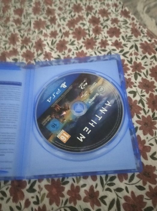 Vând joc PS 4 ..