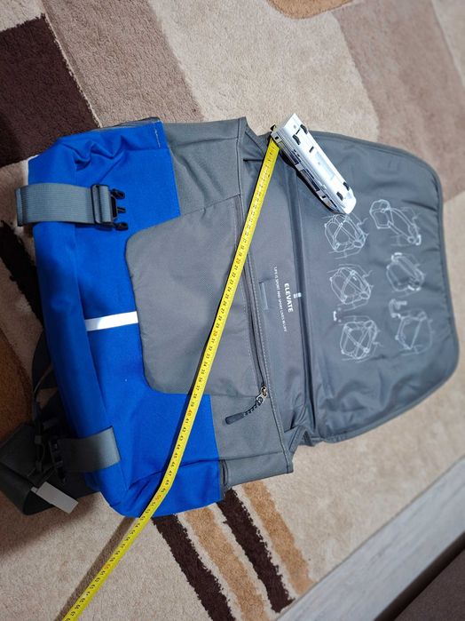 Geanta laptop (poate fi purtata si pe umar)