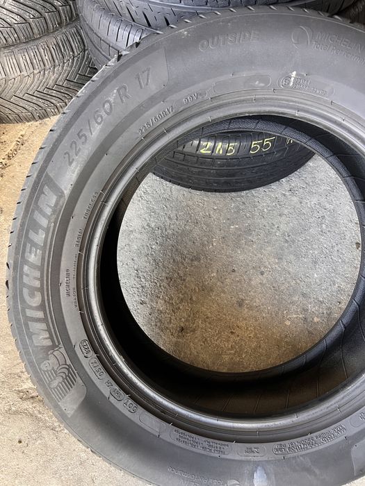 2 anvelope vara 225/60/17 , Michelin , DOT 2023 !