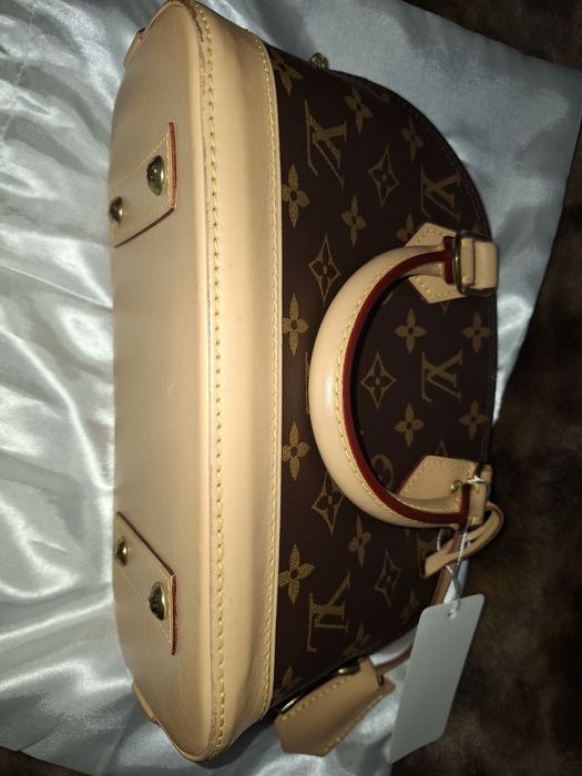 Geanta Louis Vuitton Alma