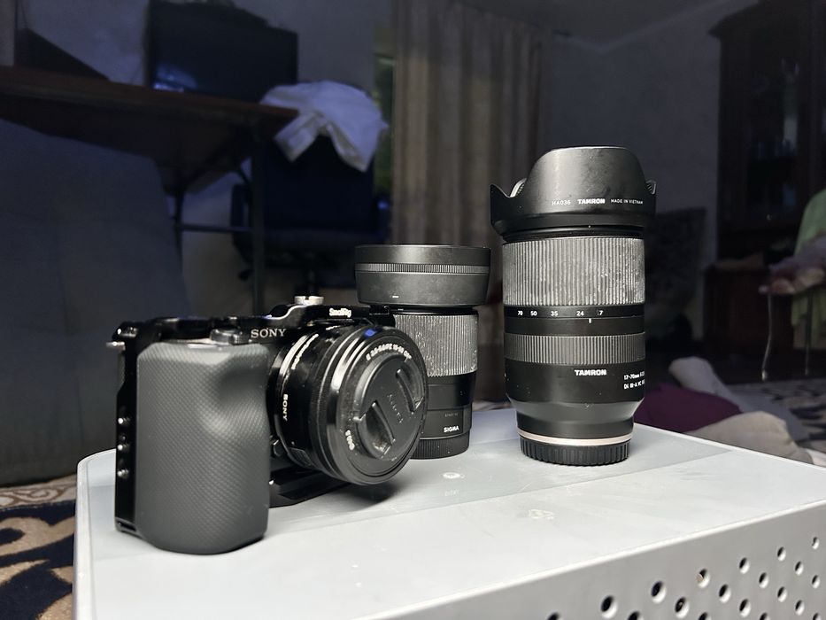 Продаю комплект для фото/видеосъёмки — Sony ZV-E10