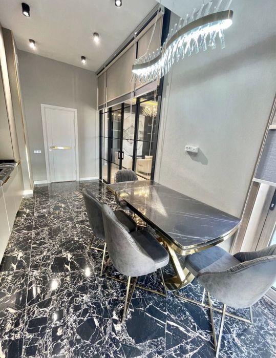 Сдаётся шикарная 4х комнатная квартира Ташкент Сити!