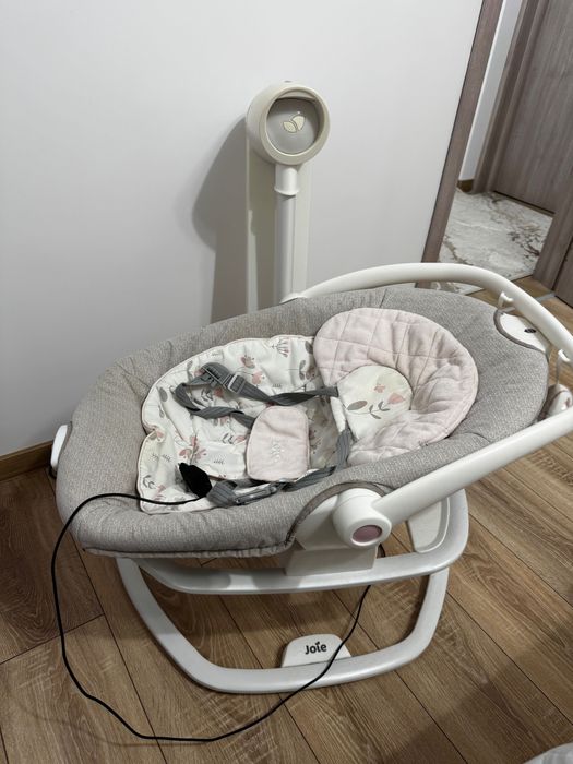 Електрическа люлка joie