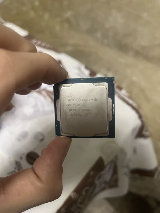 Продам процессор Core i5 7400