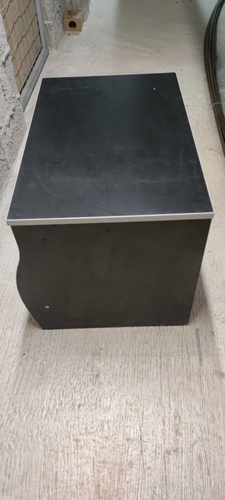 Birou rezistent 70 x 50 x 50 cm