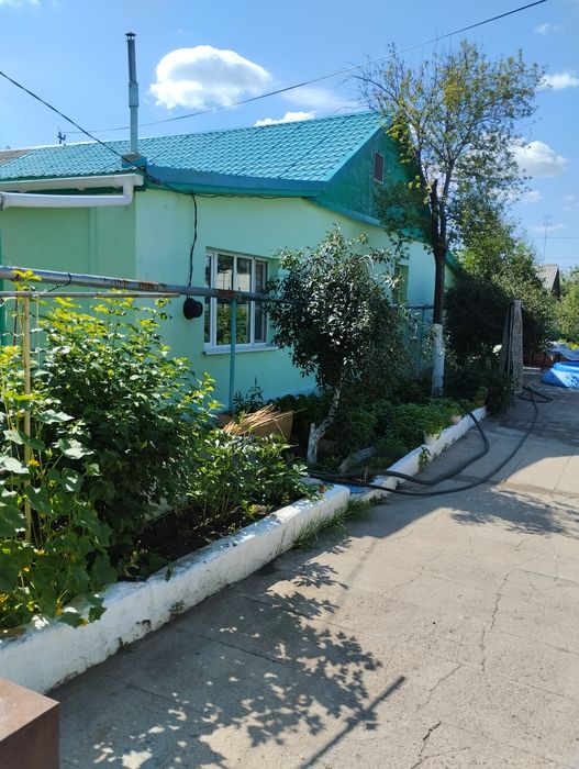 Благоустроенные 2 дома с участком и в центрге города