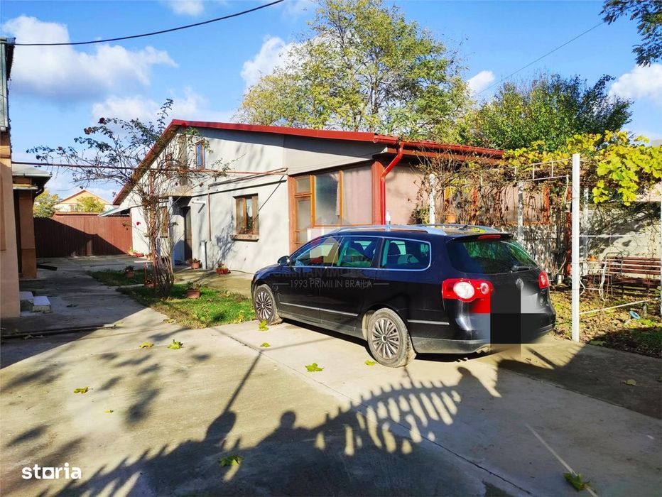 Casa Pretabila 2 familii, teren 1046 mp, toate utilitatile, Cazasu