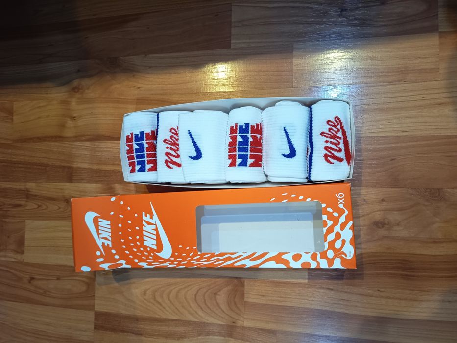 Șosete lungi Nike bărbat diferite modele