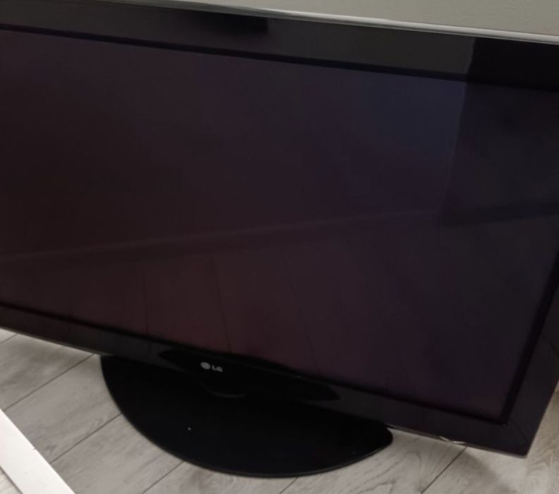 Продам телевизор lG