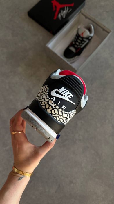 Air Jordan 3 Retro “Cement”