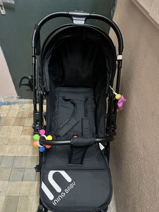 Продается коляска чемодан .