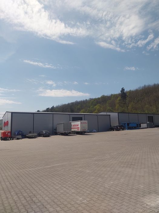 Inchiriez hala Saratel 600 mp