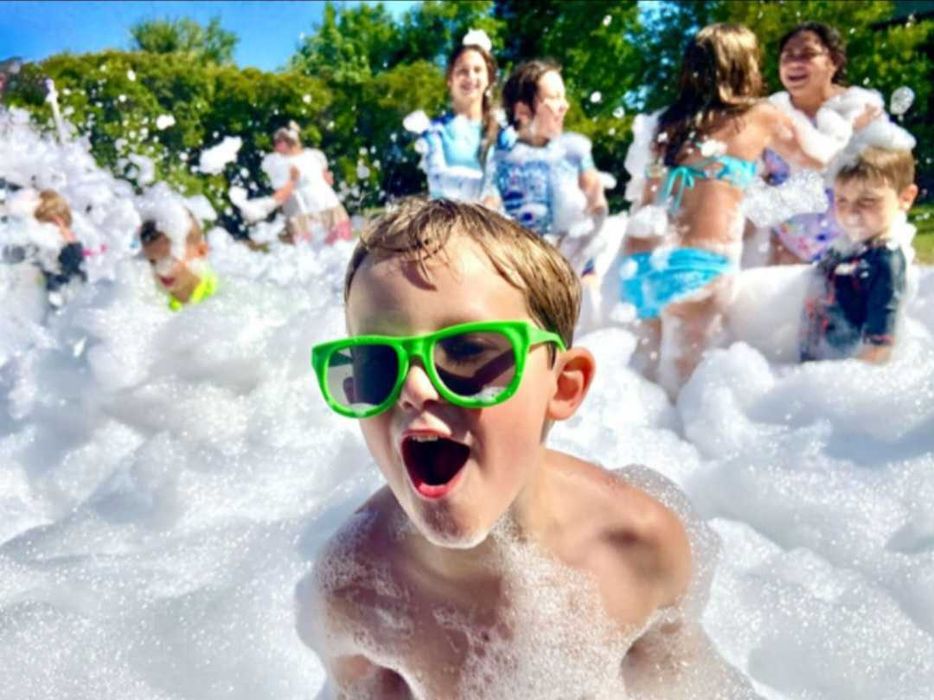 Пенная вечеринка. Пена шоу.