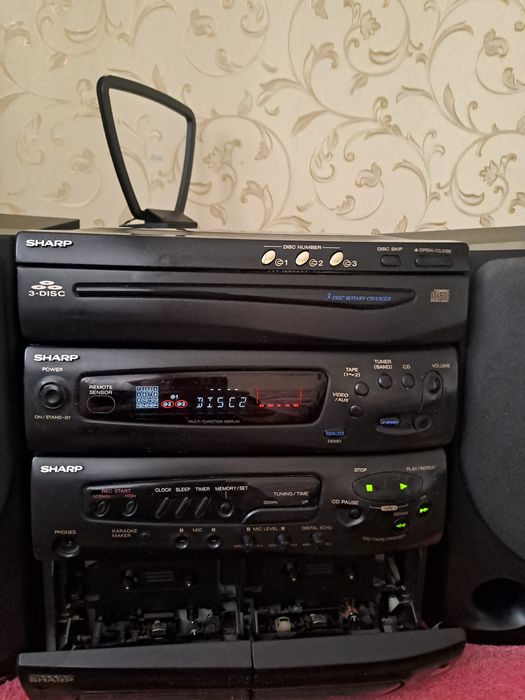 Продам  музыкальный центр  SHARP  в хорошем состоянии.