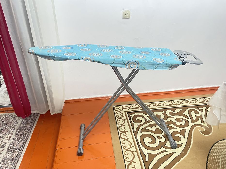 Гладильная доска киім үтіктегіш