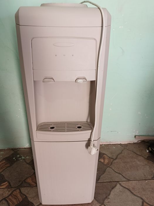 Продам кулер для воды