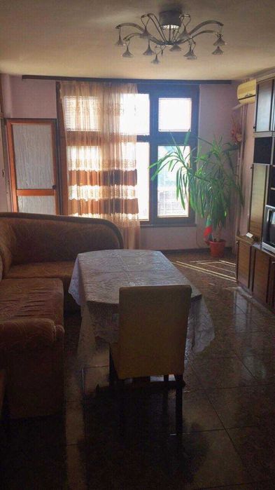 Дава се под наем Тристаен апартамент в Бургас, Братя Миладинови - 85 кв.м за 200 € - Снимка #1