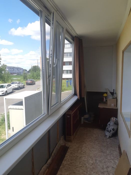 Продам 2 ком квартиру 1/9 новостройка р-он 3 поликлиники.