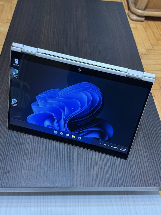 HP EliteBook x360 1040 G5 / i5-8350U / 8GB / SSD 256GB / Touch