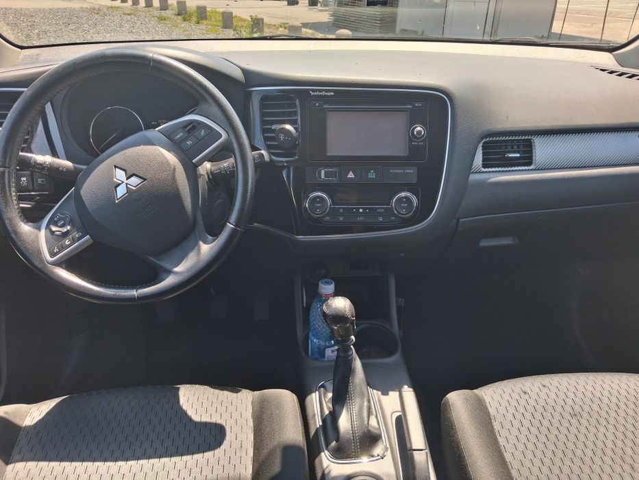 Mitsubishi outlander