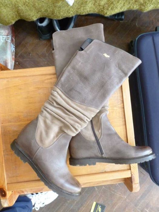 Ботуши от естествена кожа със скрита платформа