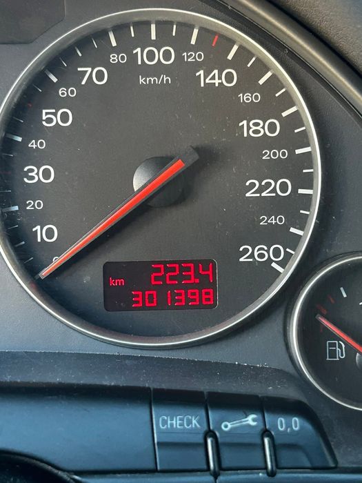 Audi A4 1.9TDI Дизел