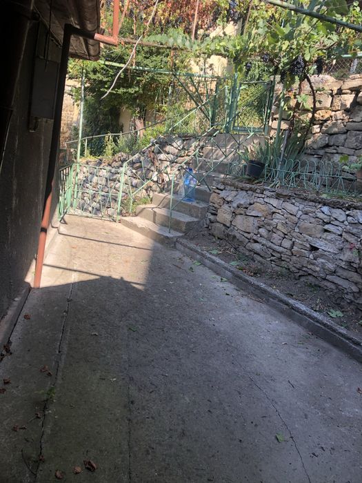 Къща с готов инвестиционен проект в старата част на гр. Велико Търново