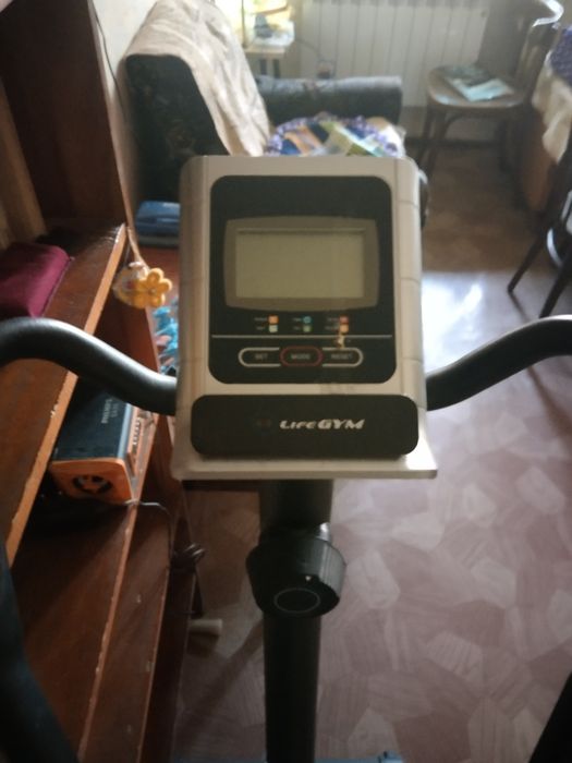 Велотренажёр в отличном состоянии