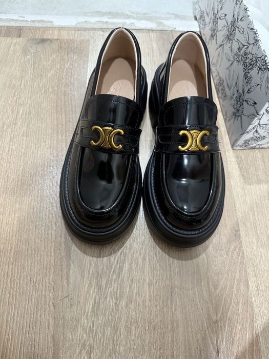 Лоферы на скрытой платформе. 33 размер