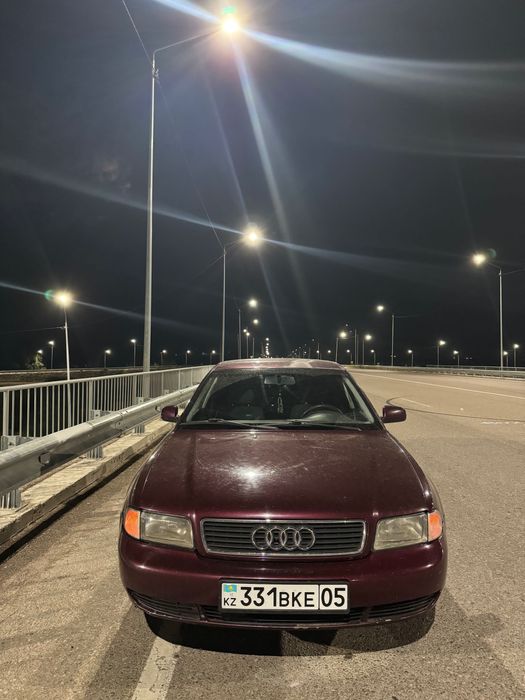 Audi a4 срочно..