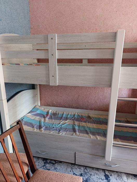 Продам мебель б/у.
