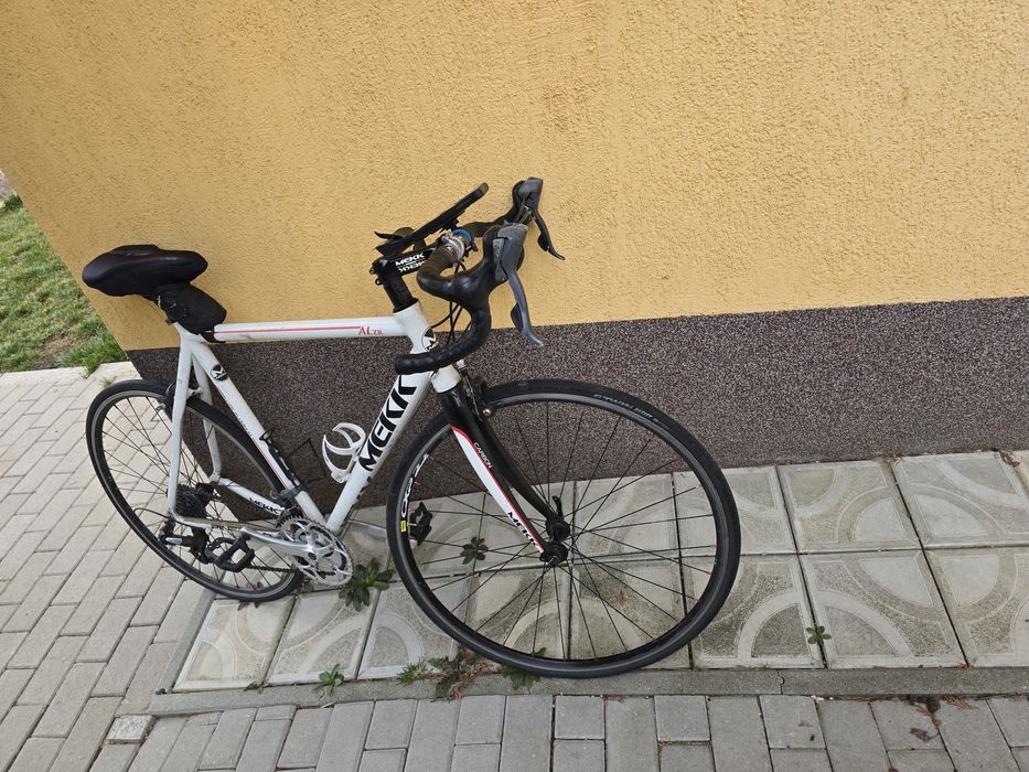 Bicicleta cursiera Mekk AL ZR aluminiu furca carbon Shimano 8 viteze 7