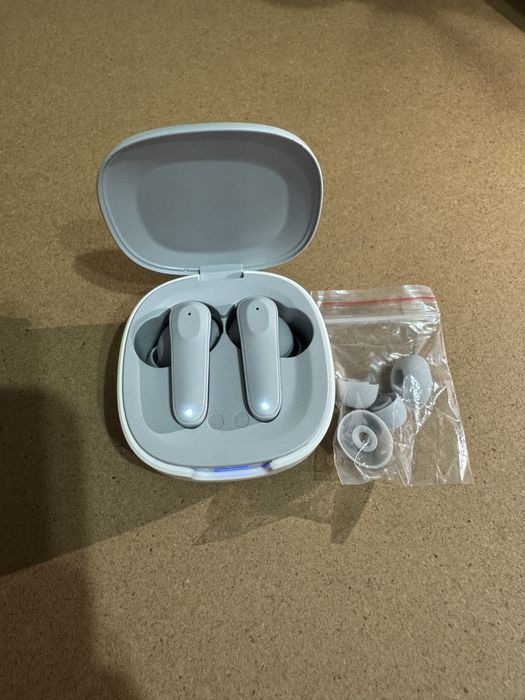 Продам наушники все новые