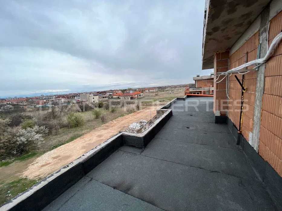 Продава се Тристаен апартамент в Пловдив, Остромила - 209 кв.м за 664 €/кв.м - Снимка #8