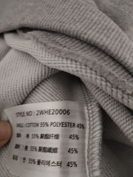 Продам свитшот S новый