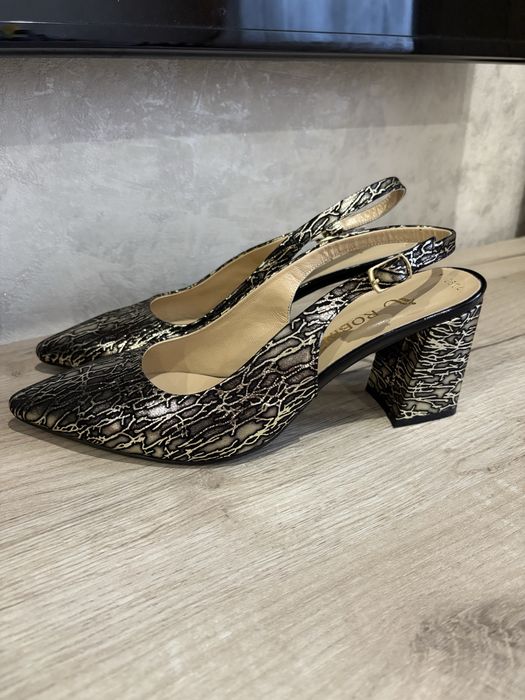 Продам туфли новые, кожанные