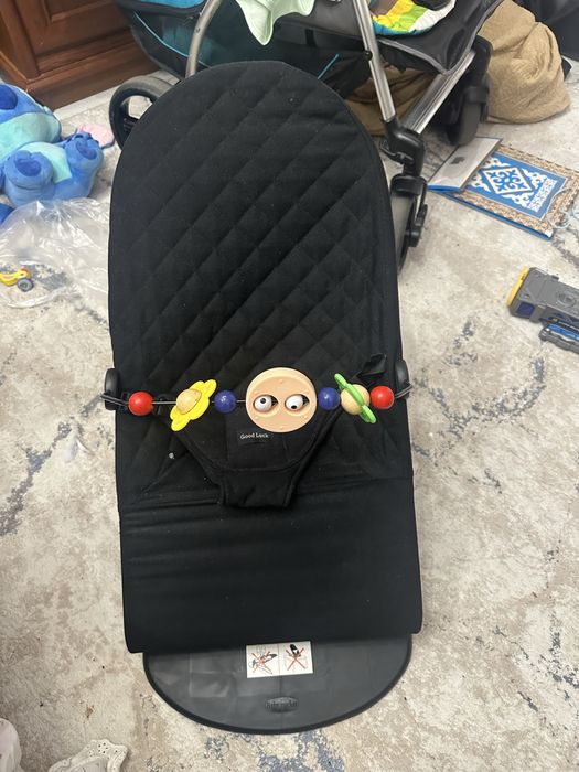 Продам Шезлонг для ребенка