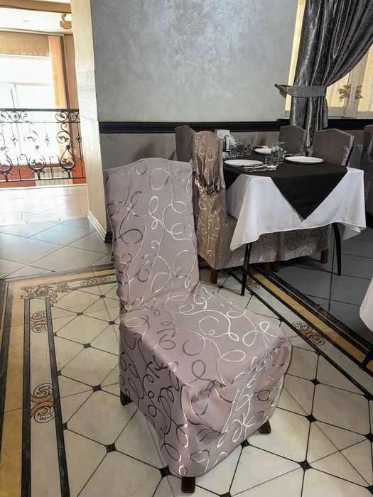 Продам стулья для кафе