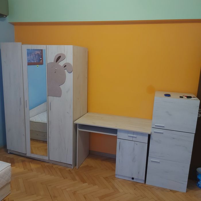 Комплект за стая с легло, скрин, бюро и гардероб