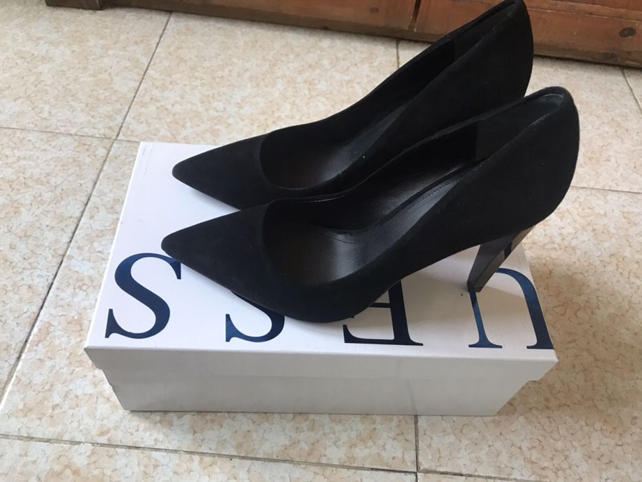 Обувки Guess нови