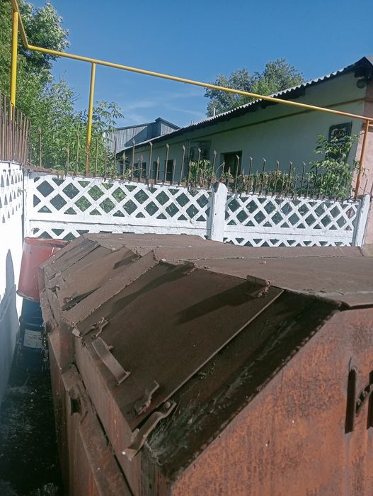 Продам контейнер для мусора