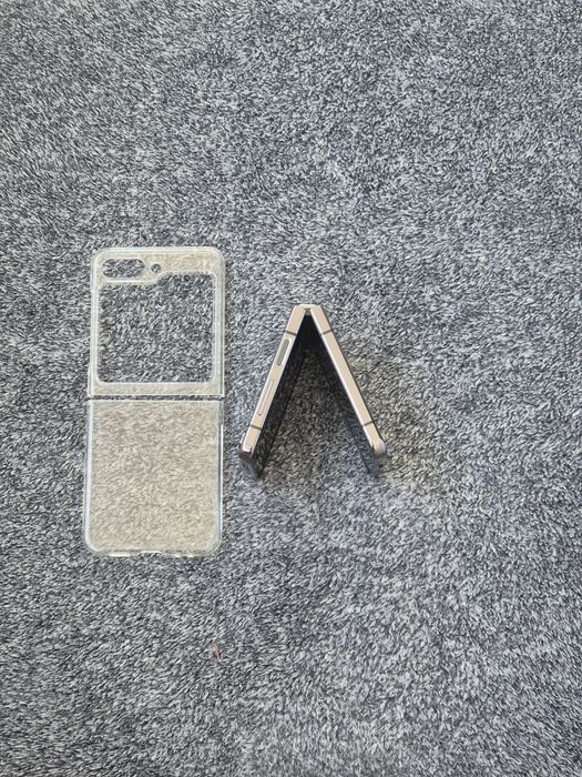 Samsung Z flip 5 - 5G - 512 GB    Black