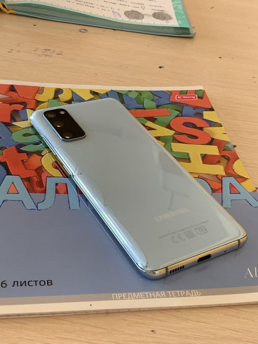 Samsung s20 8/128