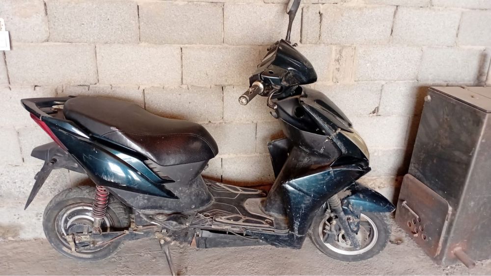 Электро скутер 126 куб